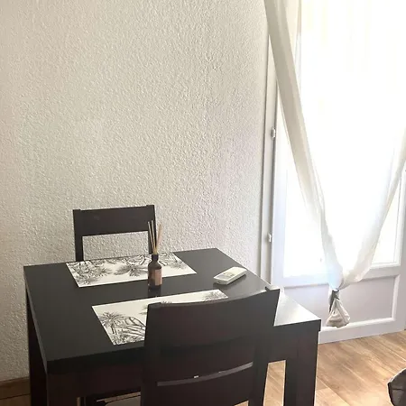 Climatise Avec Piscine Et Parking A Saint-florent - Fr-1-650-41 Appartement