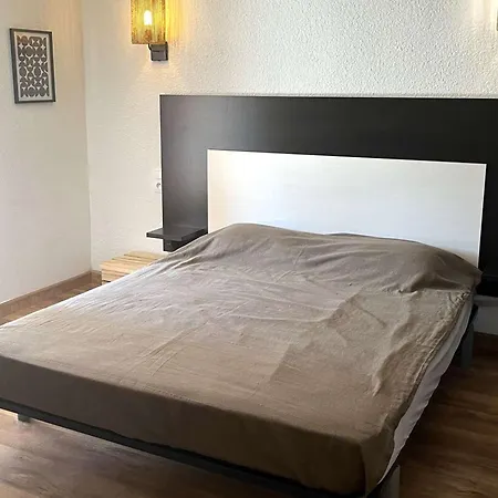 Appartement Climatise Avec Piscine Et Parking A Saint-florent - Fr-1-650-41 Saint-Florent (Corsica)